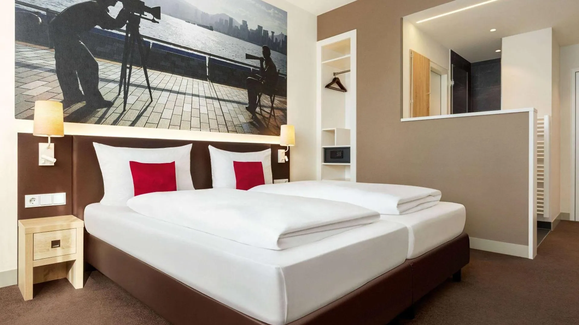 ****  Hotel Vienna House Easy By Wyndham Muenchen Germania